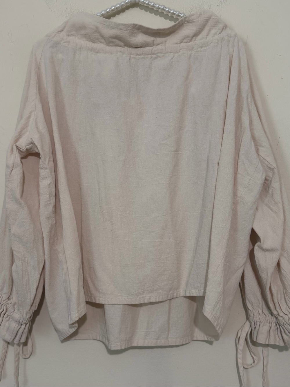 Sonderhaus The Ruth Blouse in Crema SIZE LARGE - Picture 7 of 7